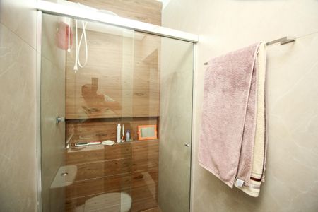 Casa à venda com 126m², 3 quartos e 3 vagas Casa à venda com 126m², 3 quartos e 3 vagasBanheiro da Suíte