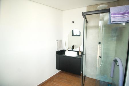 Casa à venda com 126m², 3 quartos e 3 vagas Casa à venda com 126m², 3 quartos e 3 vagasBanheiro da Piscina