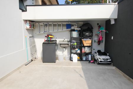 Casa à venda com 126m², 3 quartos e 3 vagas Casa à venda com 126m², 3 quartos e 3 vagasÁrea de Serviço