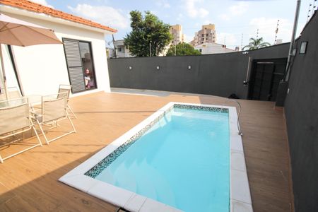 Casa à venda com 126m², 3 quartos e 3 vagas Casa à venda com 126m², 3 quartos e 3 vagasPiscina
