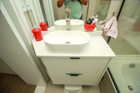 Casa à venda com 126m², 3 quartos e 3 vagas Casa à venda com 126m², 3 quartos e 3 vagasBanheiro Social