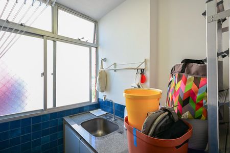 Apartamento à venda com 75m², 3 quartos e 1 vagaÁrea de Serviço 