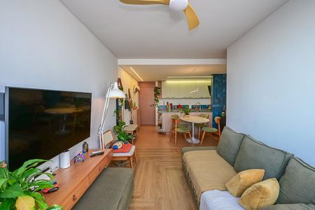 Sala de apartamento à venda com 3 quartos, 75m² em Jardim Piracuama, São Paulo