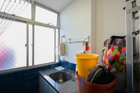 Apartamento à venda com 75m², 3 quartos e 1 vagaÁrea de Serviço