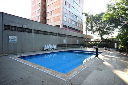 Apartamento à venda com 75m², 3 quartos e 1 vagaPiscina