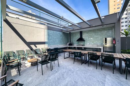 Apartamento à venda com 76m², 2 quartos e 1 vagaChurrasqueira