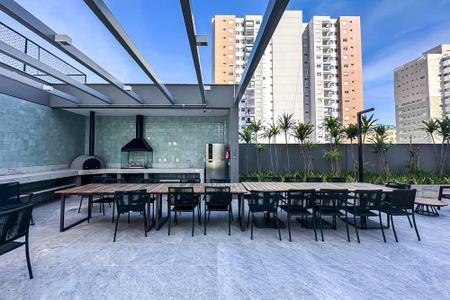 Apartamento à venda com 76m², 2 quartos e 1 vagaChurrasqueira