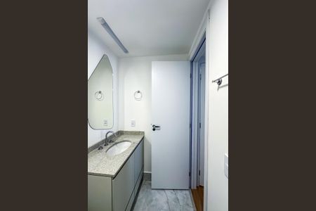 Apartamento à venda com 76m², 2 quartos e 1 vagaBanheiro da Suíte