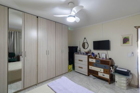 Casa à venda com 152m², 3 quartos e 2 vagasQuarto 1