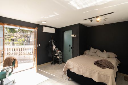 Casa à venda com 152m², 3 quartos e 2 vagasSuíte