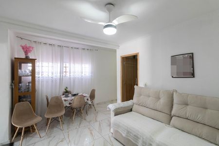 Sala de casa à venda com 3 quartos, 152m² em Vila Mesquita, São Paulo
