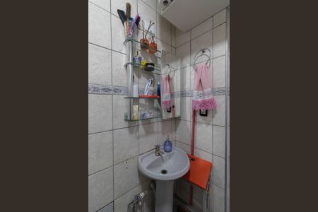 Casa à venda com 152m², 3 quartos e 2 vagasBanheiro