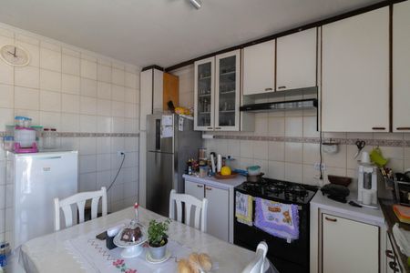 Casa à venda com 152m², 3 quartos e 2 vagasCozinha