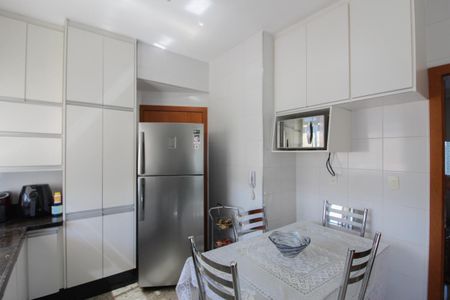 Apartamento à venda com 91m², 3 quartos e 2 vagasCozinha