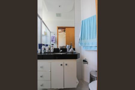 Apartamento à venda com 91m², 3 quartos e 2 vagasBanheiro da Suíte