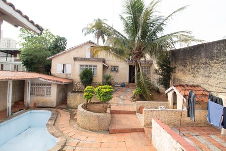 Casa à venda com 600m², 5 quartos e 3 vagas Casa à venda com 600m², 5 quartos e 3 vagasÁrea externa