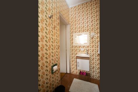 Casa à venda com 600m², 5 quartos e 3 vagas Casa à venda com 600m², 5 quartos e 3 vagasBanheiro da Suíte 1