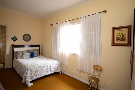 Casa à venda com 600m², 5 quartos e 3 vagas Casa à venda com 600m², 5 quartos e 3 vagasQuarto1 - Suíte