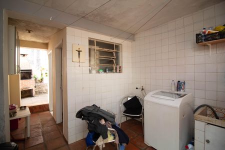 Casa à venda com 600m², 5 quartos e 3 vagas Casa à venda com 600m², 5 quartos e 3 vagasÁrea de Serviço