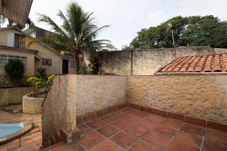 Casa à venda com 600m², 5 quartos e 3 vagas Casa à venda com 600m², 5 quartos e 3 vagasÁrea externa