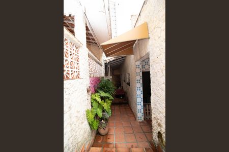 Casa à venda com 600m², 5 quartos e 3 vagas Casa à venda com 600m², 5 quartos e 3 vagasÁrea externa