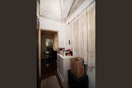 Casa à venda com 600m², 5 quartos e 3 vagas Casa à venda com 600m², 5 quartos e 3 vagasHall
