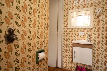 Casa à venda com 600m², 5 quartos e 3 vagas Casa à venda com 600m², 5 quartos e 3 vagasBanheiro da Suíte 1