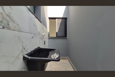 Casa à venda com 86m², 3 quartos e 2 vagasÁrea de serviço 