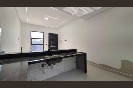 Casa à venda com 86m², 3 quartos e 2 vagasCozinha 