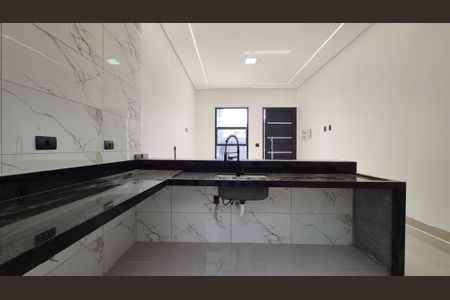 Casa à venda com 86m², 3 quartos e 2 vagasCozinha 