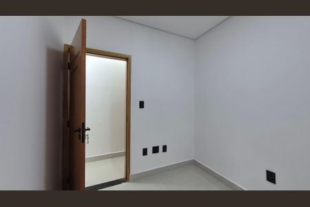 Casa à venda com 86m², 3 quartos e 2 vagasQuarto 2