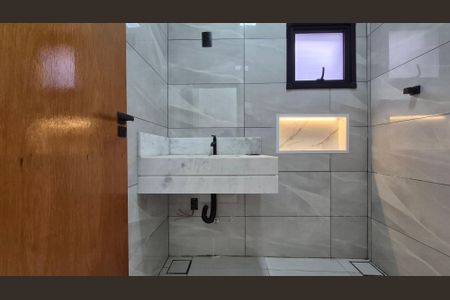 Casa à venda com 86m², 3 quartos e 2 vagasBanheiro 