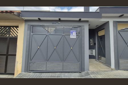 Casa à venda com 86m², 3 quartos e 2 vagasFachada 