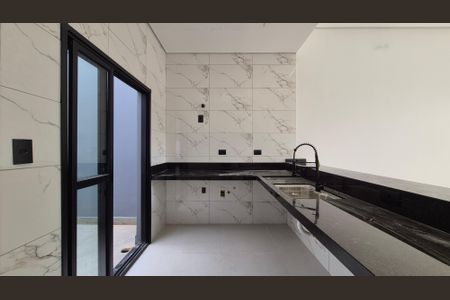 Casa à venda com 86m², 3 quartos e 2 vagasCozinha 