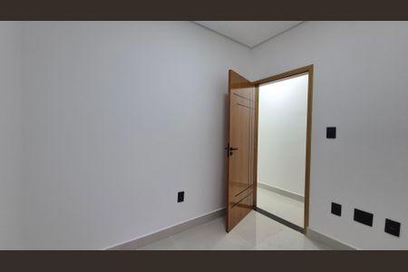 Casa à venda com 86m², 3 quartos e 2 vagasQuarto 2