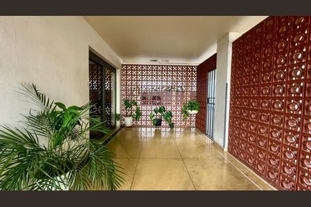 Apartamento à venda com 95m², 3 quartos e 1 vagaEntrada do prédio 