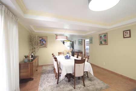 Sala 1 de casa à venda com 3 quartos, 212m² em Parque do Castelo, São Paulo