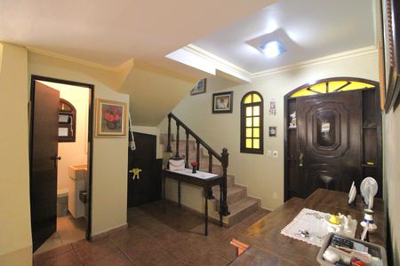 Casa à venda com 212m², 3 quartos e 5 vagasHall de entrada