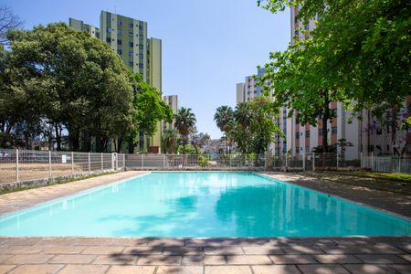 Apartamento para alugar com 66m², 2 quartos e 1 vagaÁrea comum - Piscina