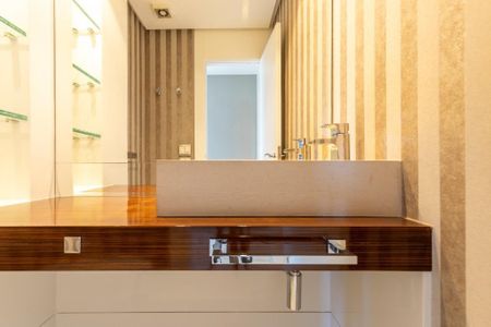Apartamento à venda com 440m², 4 quartos e 4 vagas Apartamento à venda com 440m², 4 quartos e 4 vagasFoto 09