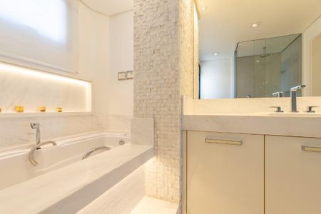 Apartamento à venda com 440m², 4 quartos e 4 vagas Apartamento à venda com 440m², 4 quartos e 4 vagasFoto 34