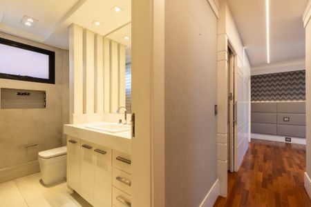Apartamento à venda com 440m², 4 quartos e 4 vagas Apartamento à venda com 440m², 4 quartos e 4 vagasFoto 21