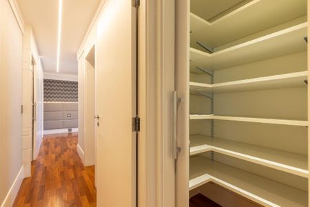 Apartamento à venda com 440m², 4 quartos e 4 vagas Apartamento à venda com 440m², 4 quartos e 4 vagasFoto 20