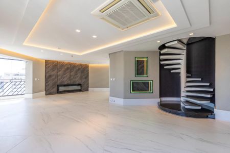 Apartamento à venda com 440m², 4 quartos e 4 vagas Apartamento à venda com 440m², 4 quartos e 4 vagasFoto 02