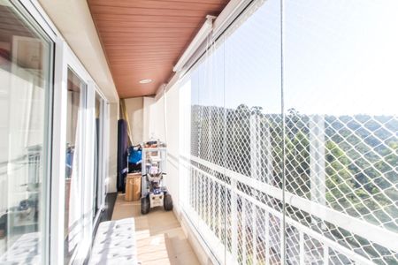 Varanda de apartamento à venda com 1 quarto, 50m² em Centro Empresarial Tamboré, Santana de Parnaíba