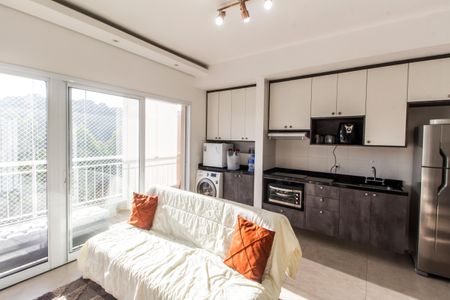 Sala  de apartamento à venda com 1 quarto, 50m² em Centro Empresarial Tamboré, Santana de Parnaíba