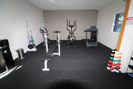 Apartamento para alugar com 70m², 2 quartos e 2 vagasÁrea comum - Academia