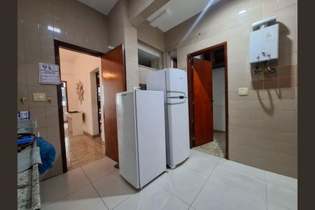 Apartamento para alugar com 65m², 2 quartos e sem vagaCozinha 