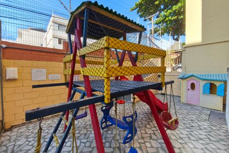 Apartamento para alugar com 56m², 2 quartos e 1 vagaÁrea comum - Playground