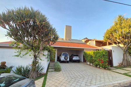 Casa de condomínio para alugar com 398m², 4 quartos e 4 vagasFachada do Prédio